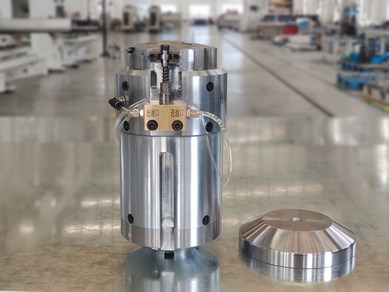 D工位轉塔攻絲模具